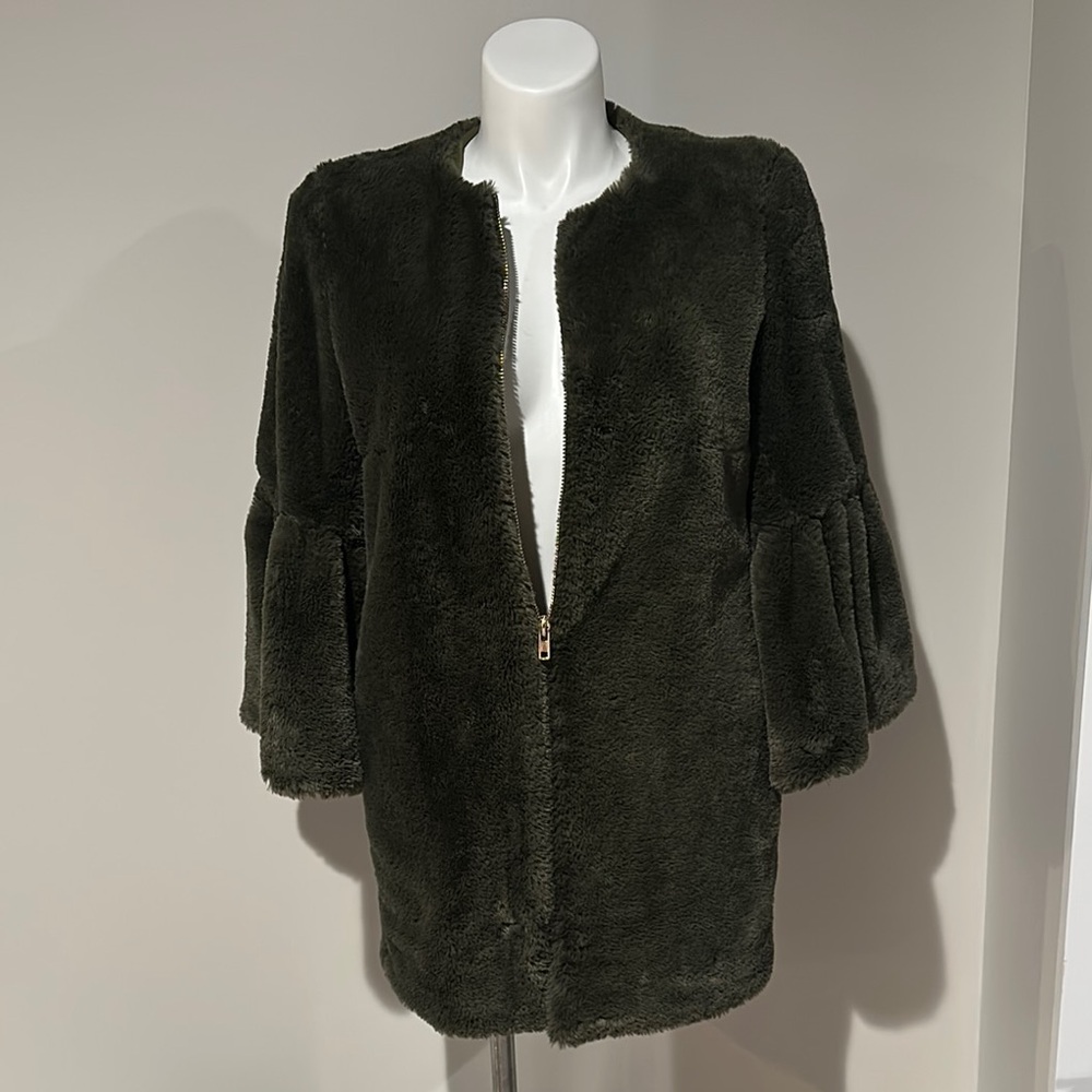 ELVI Boutique Dark Hunter Green Soft zippered jacket‎ with bell sleeves size 10